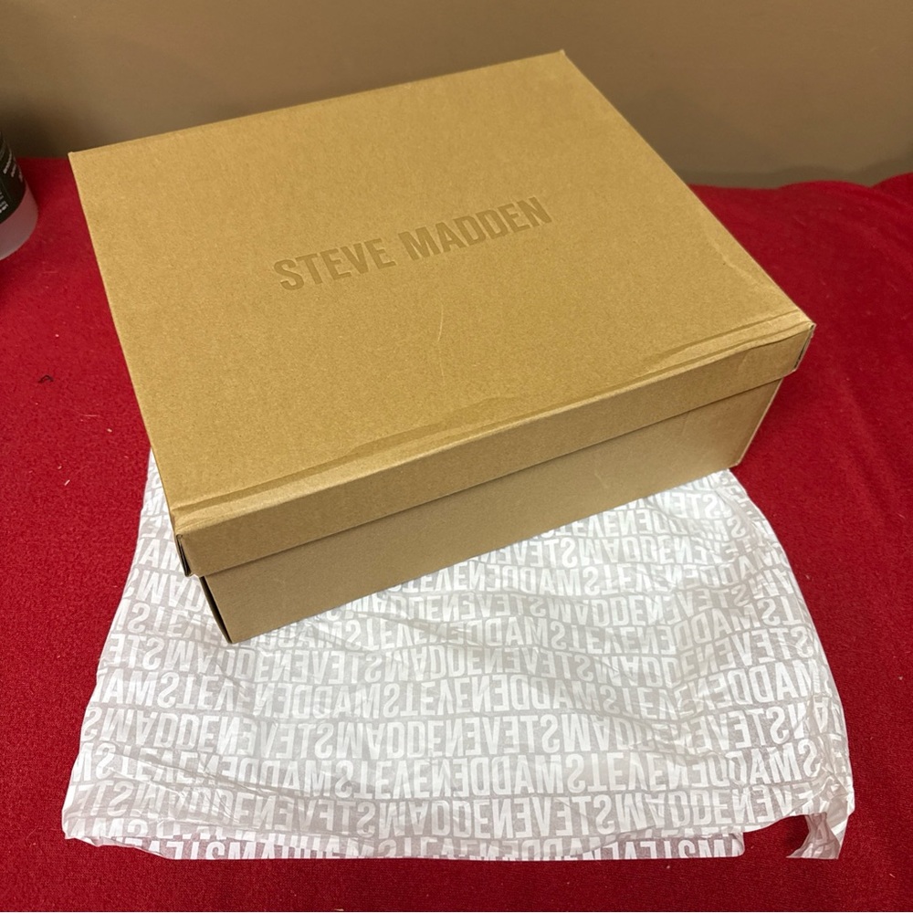 Steve Madden Empty Shoe Replacement Storage Tan Box 13x11x4.75”Tissue Paper